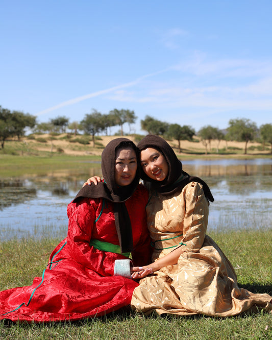 Chuluut Hood